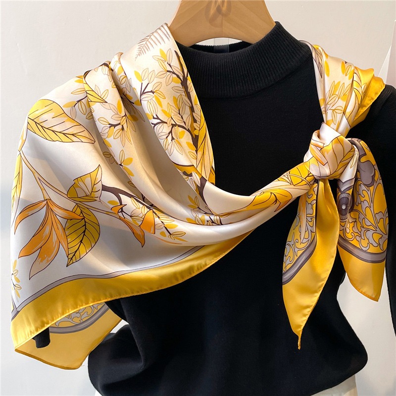Face Scarf Mask - ผ้าพันคอไหมสีเหลืองใบไม้ร่วง 70 ซม. 1 ผืน สำหรับผู้หญิง