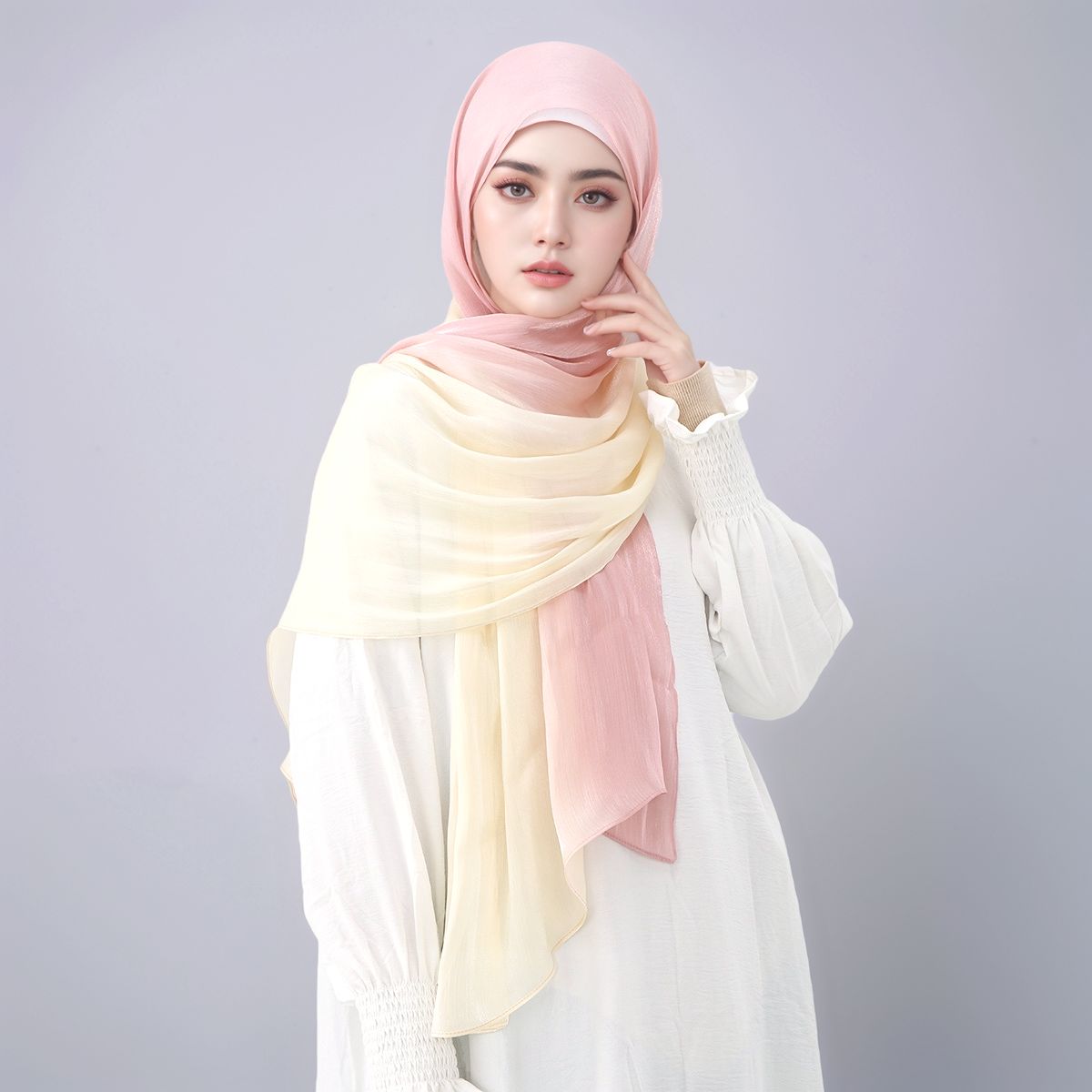 Head Wrap Turban - ผ้าคลุมศีรษะฮิญาบไหมไล่เฉดสีระยิบระยับ สำหรับผู้หญิงมุสลิม ผ้าคลุมศีรษะเรียบๆ ผ้าคลุมผมแบบมีประกาย ผ้าโพกหัวอิสลาม ผ้าคลุมศีรษะสำหรับเดือนรอมฎอน