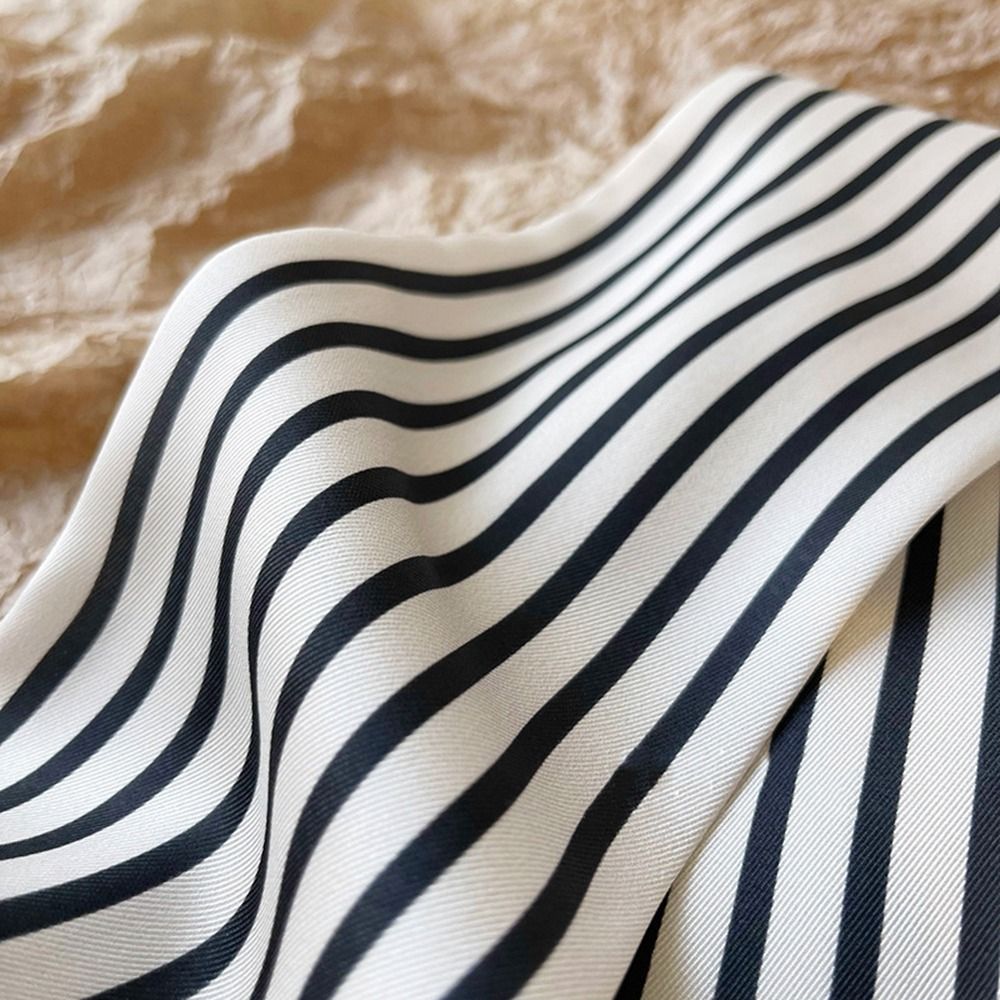 ผ้าพันคอไหมพิมพ์ลายสไตล์ฝรั่งเ - Silk Tie Striped บทวิจารณ์และราคา