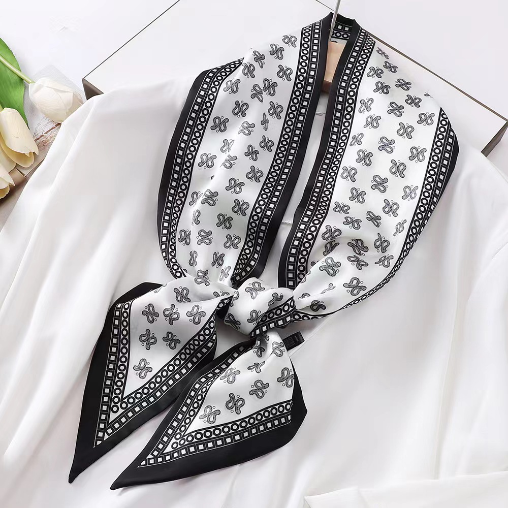 ผ้าพันคอไหมพิมพ์ลายม้าลายสุดหร - Silk Tie Striped บทวิจารณ์และราคา
