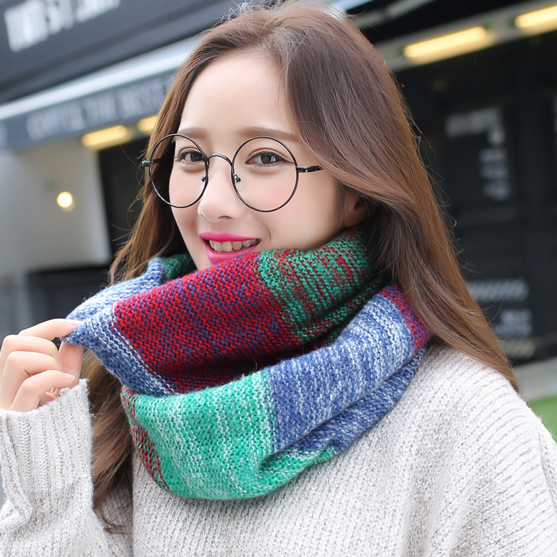 ผ้าพันคออินฟินิตี้ถักลายรุ้งสำ - Infinity Scarf Knit บทวิจารณ์และราคา