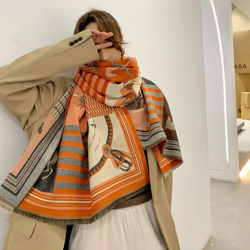 ผ้าพันคอแคชเมียร์หรูหราสำหรับฤ - Woven Scarf Blanket บทวิจารณ์และราคา